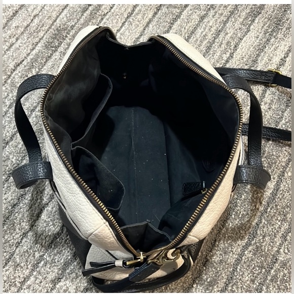 Fossil purse -EUC genuine leather - Picture 8 of 10